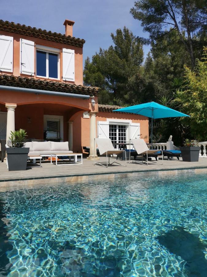 Pinede Man Yelle Sanary-sur-Mer